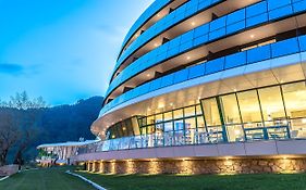 Eau Thermale Avene L'Hotel